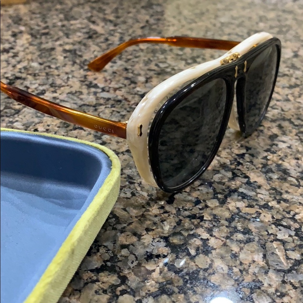 Gucci glasses - Picture 4 of 4